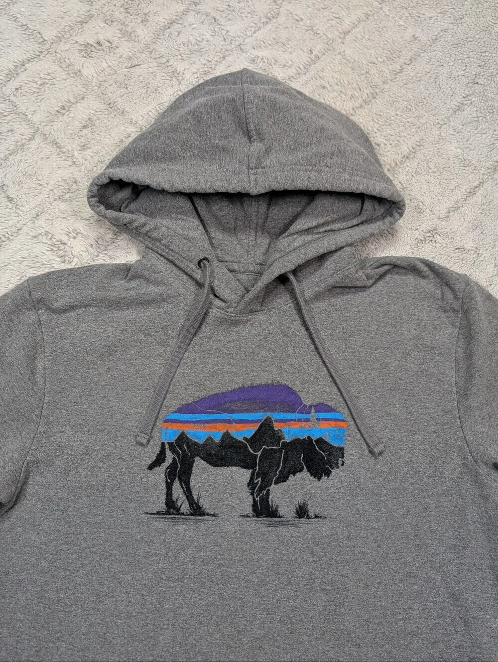 Patagonia Hoodie Sweatshirt Mens M Gray Fitz Roy Bison Uprisal Casual Outdoor